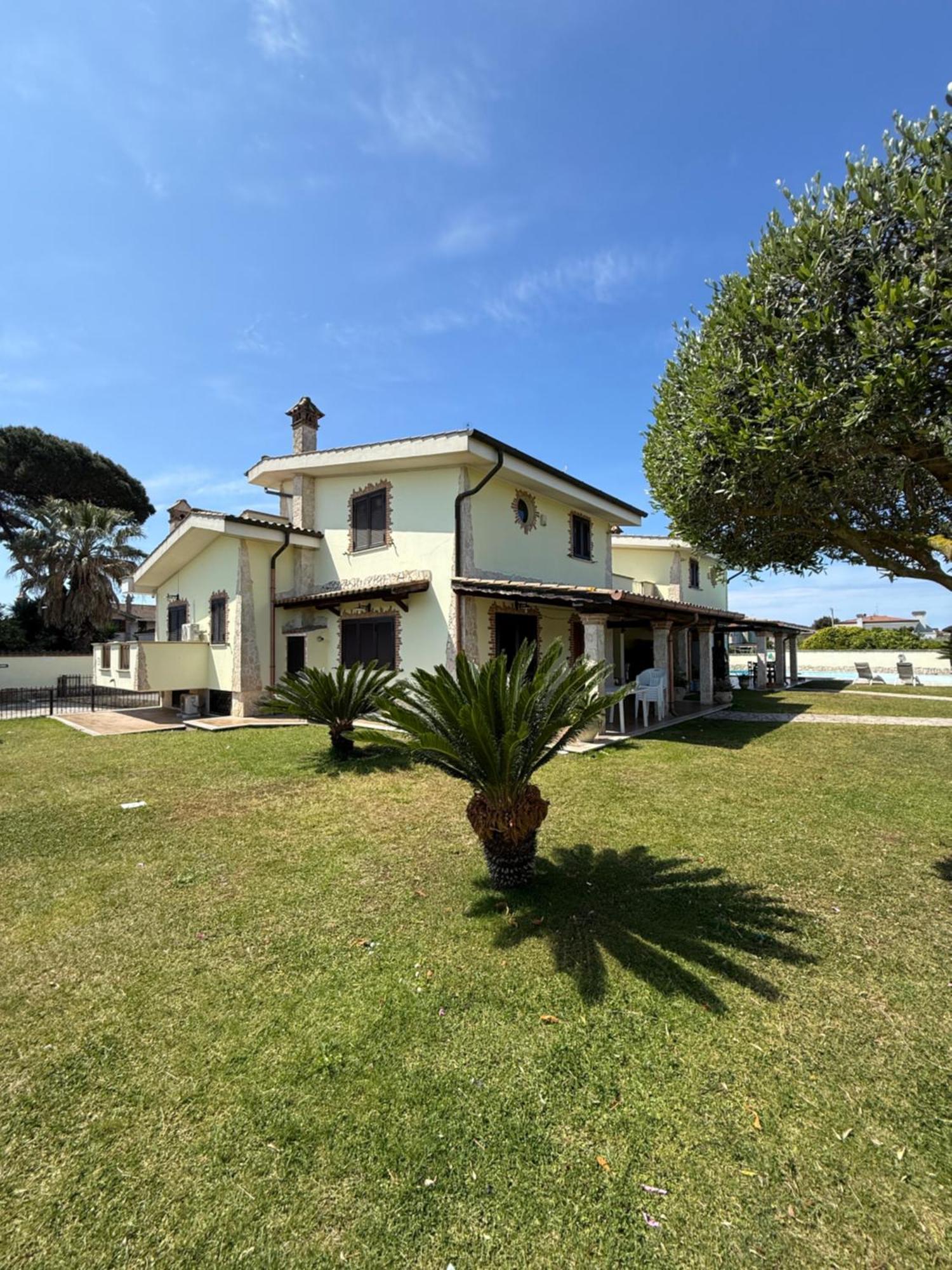 Vila Gold House Luxury Anzio Exteriér fotografie